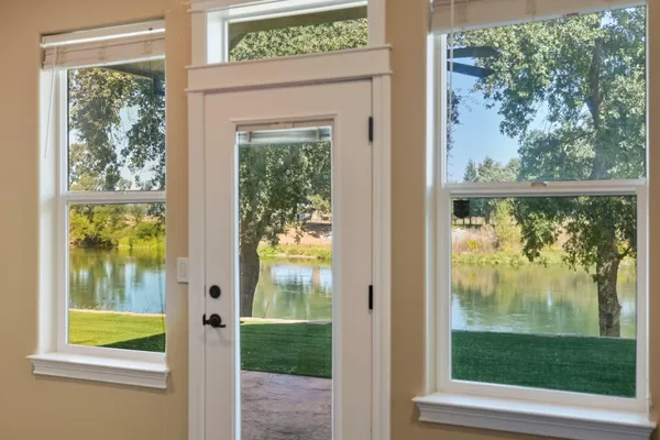 $950,000 | 22894 Blue Jay Lane, Anderson, CA 96007