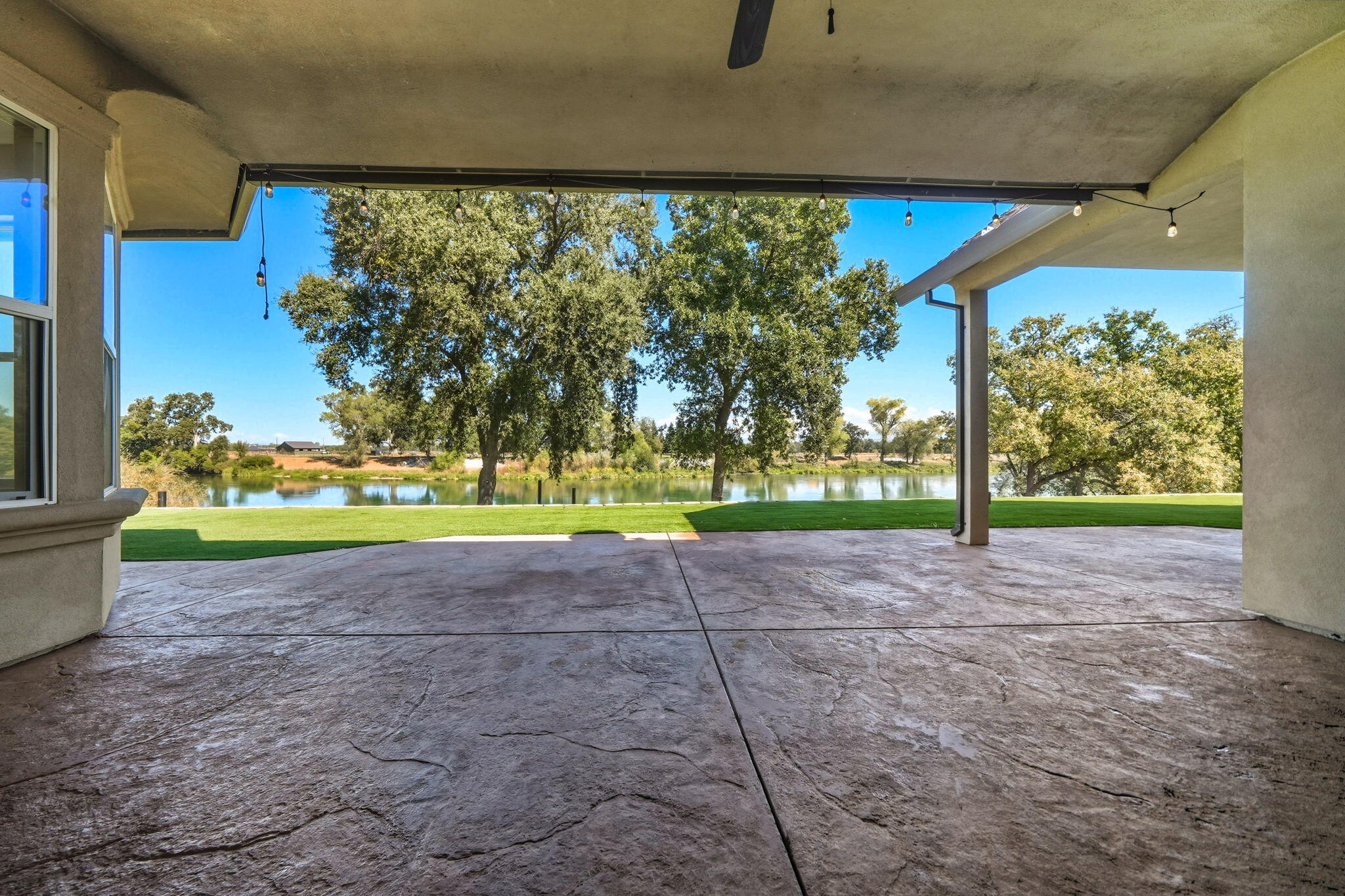 22894 Blue Jay Lane Anderson, CA 96007 - Photo 51 of 62 Covered Patio