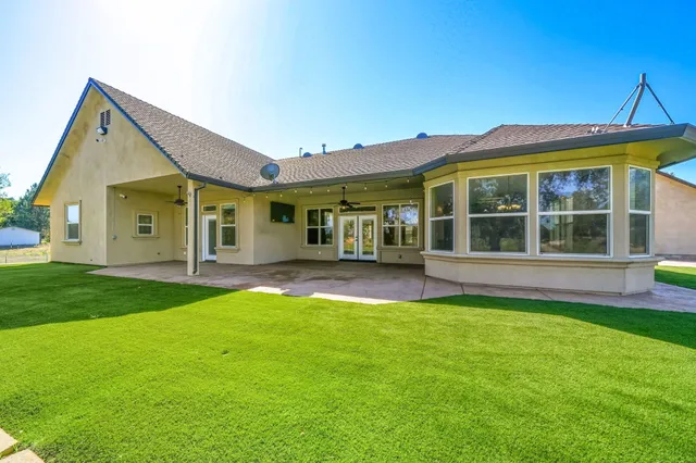 $1,099,000 | 22894 Blue Jay Lane, Anderson, CA 96007