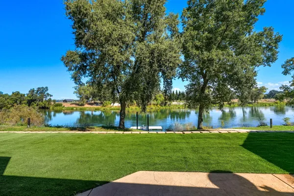 $950,000 | 22894 Blue Jay Lane, Anderson, CA 96007