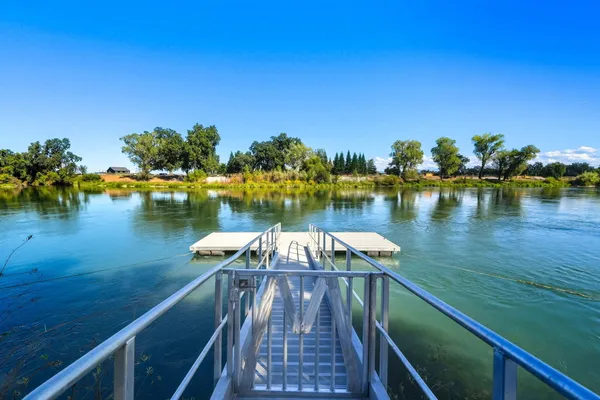 $950,000 | 22894 Blue Jay Lane, Anderson, CA 96007
