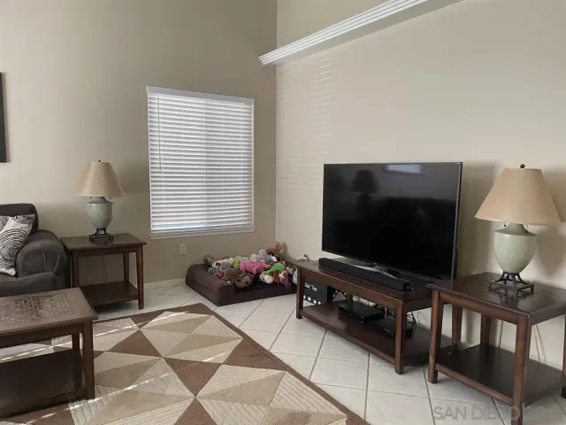 $3,995 | 17445 Hada Drive, San Diego, CA 92127