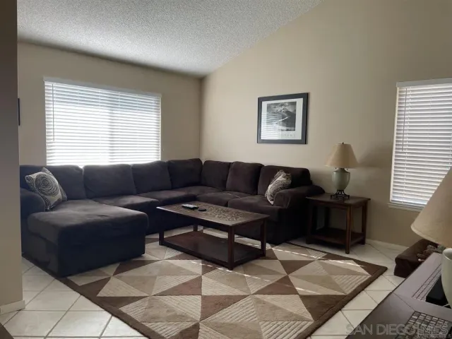 $3,995 | 17445 Hada Drive, San Diego, CA 92127