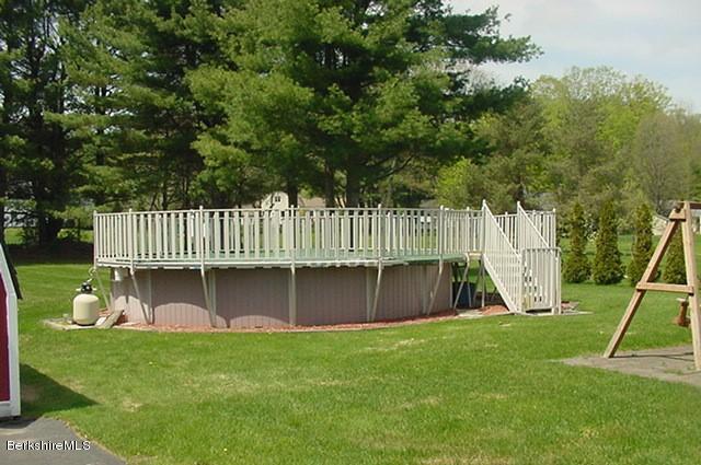 123 Oak Hill Road Pittsfield, MA 01201 - Photo 20 of 24 Above ground pool