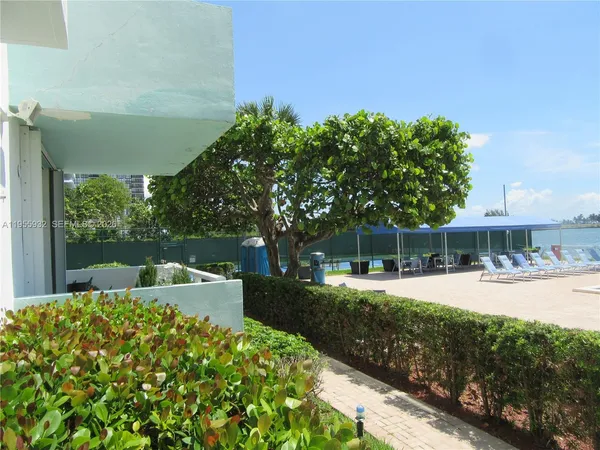 $2,100 | 3301 Northeast 5th Avenue, Unit 217, Miami, FL 33137