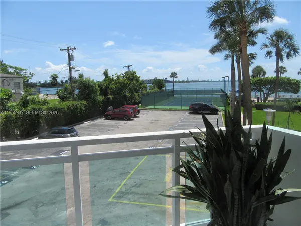 $2,100 | 3301 Northeast 5th Avenue, Unit 217, Miami, FL 33137