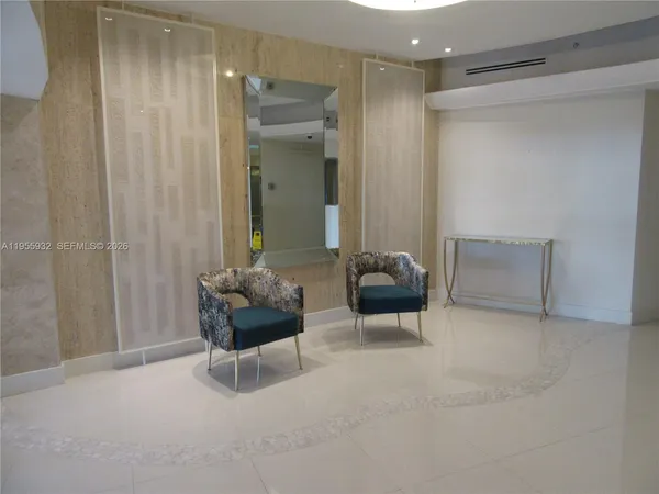 $2,100 | 3301 Northeast 5th Avenue, Unit 217, Miami, FL 33137