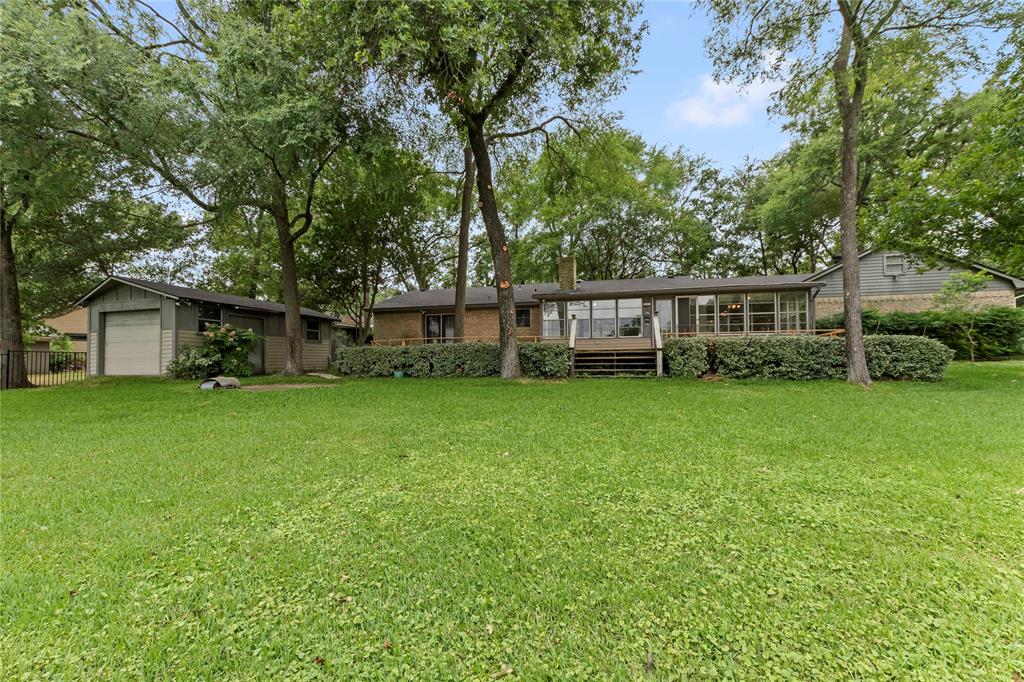 111 Deer Island Road Mabank, TX 75156 - Photo 7 of 26 Home offers wonderful backyard space