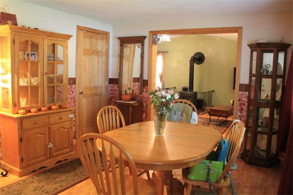 122 Queen Lake Road Templeton, MA 01468 - Photo 10 of 14