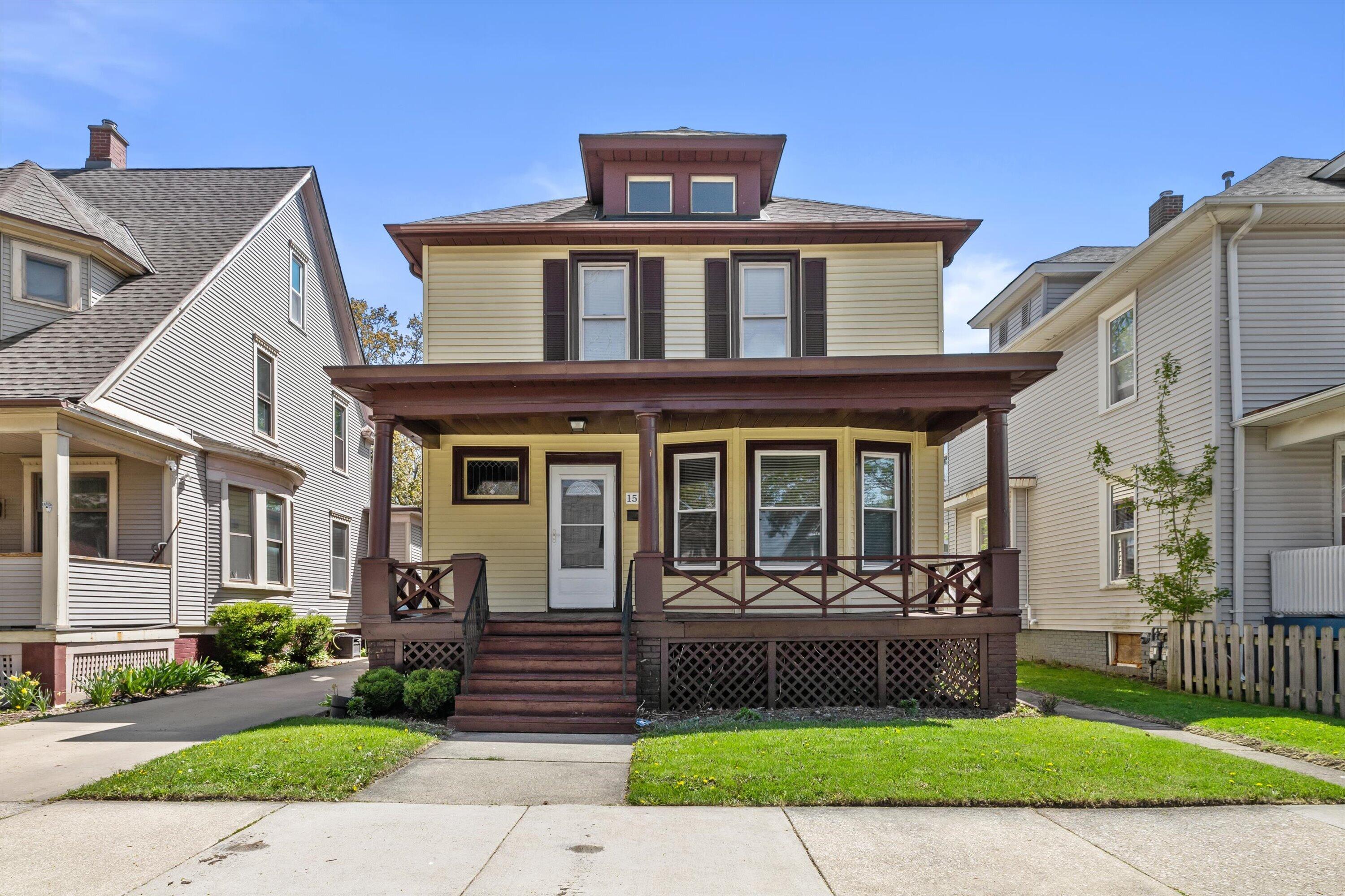 1529 Thurston Avenue Racine, WI 53405 - Photo 30 of 30 01-IMG_0095