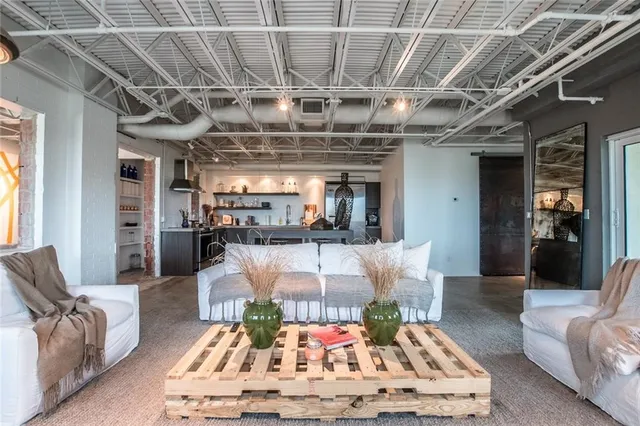 $319,900 | 901 North Upper Broadway, Unit 206, Corpus Christi, TX 78401