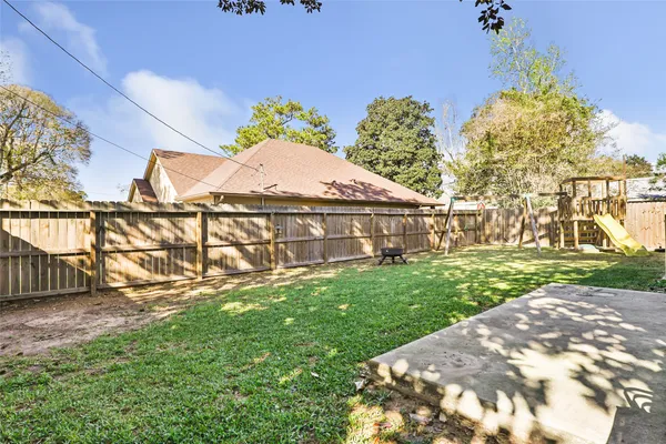 $360,000 | 2201 Maple Street, Liberty, TX 77575