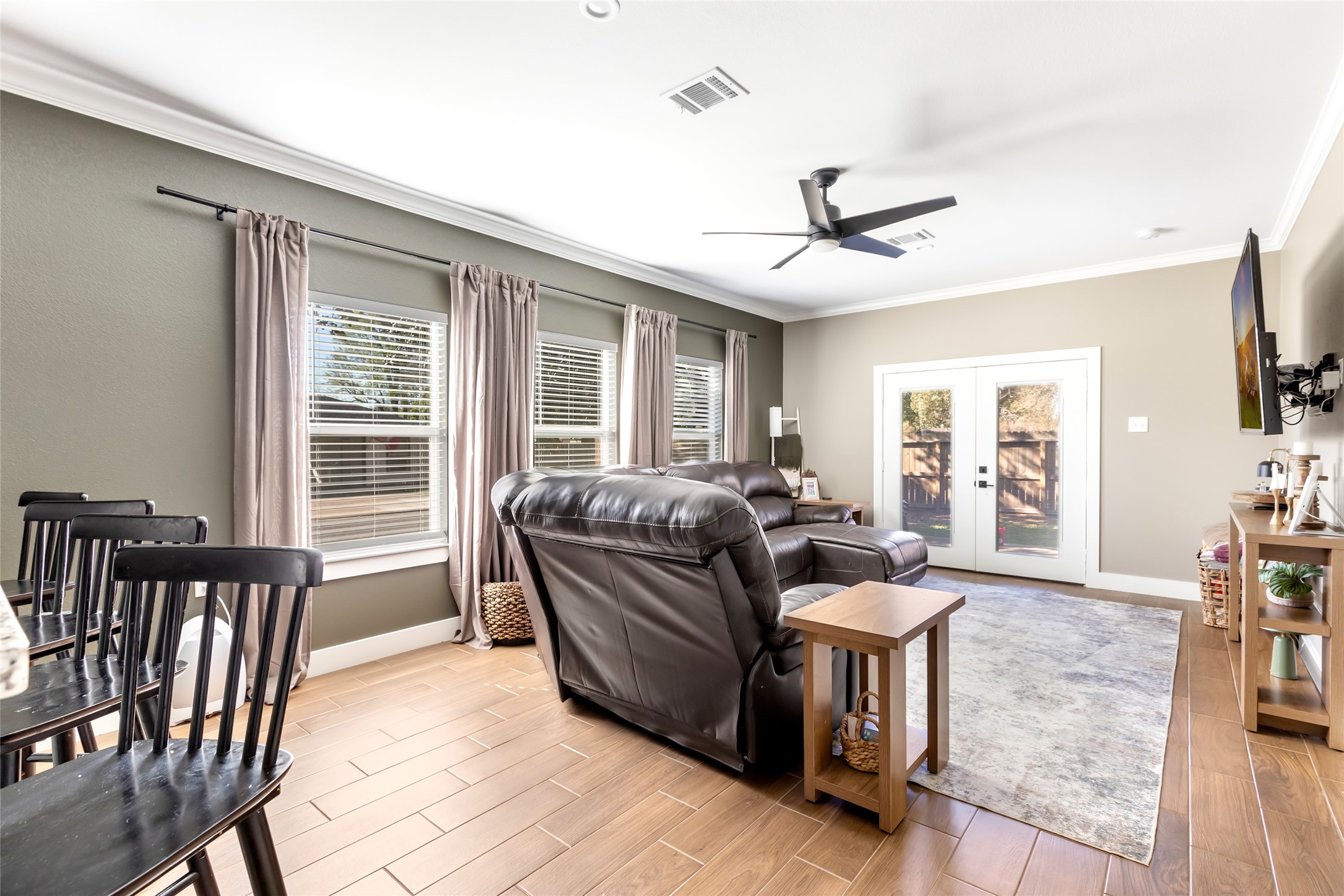 2201 Maple Street Liberty, TX 77575 - Photo 8 of 34 a living room with furniture and a window