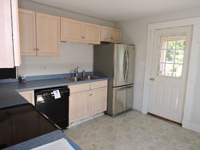 16 Spring Street Barre, VT 05641 - Photo 4 of 24