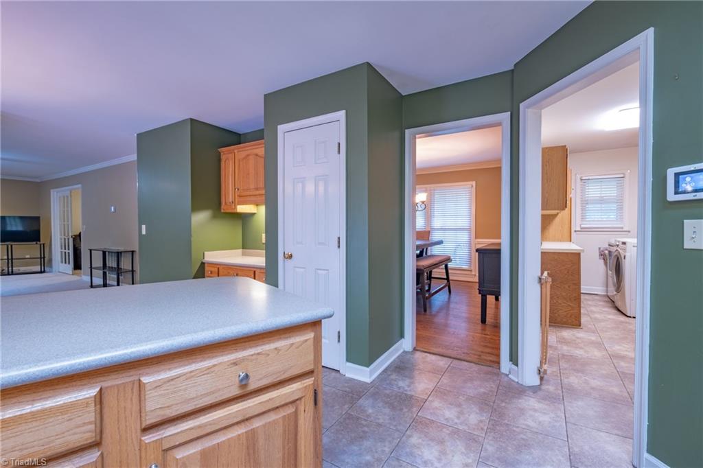 3809 Oak Forest Drive High Point, NC 27265 - Photo 12 of 45