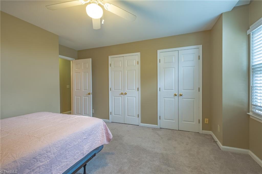 3809 Oak Forest Drive High Point, NC 27265 - Photo 28 of 45