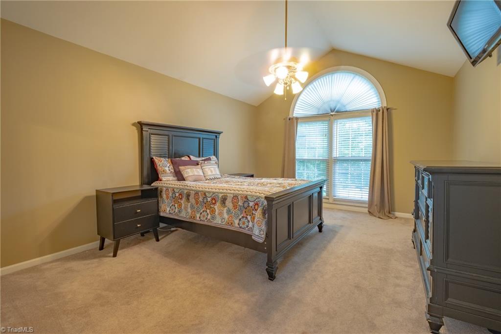 3809 Oak Forest Drive High Point, NC 27265 - Photo 29 of 45