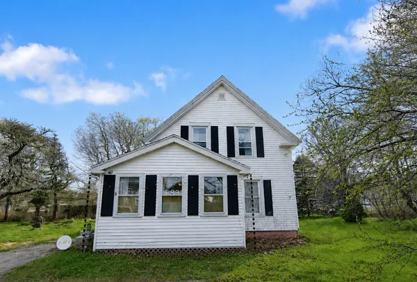 $238,000 | 2 North Main Street, Milbridge, ME 04658