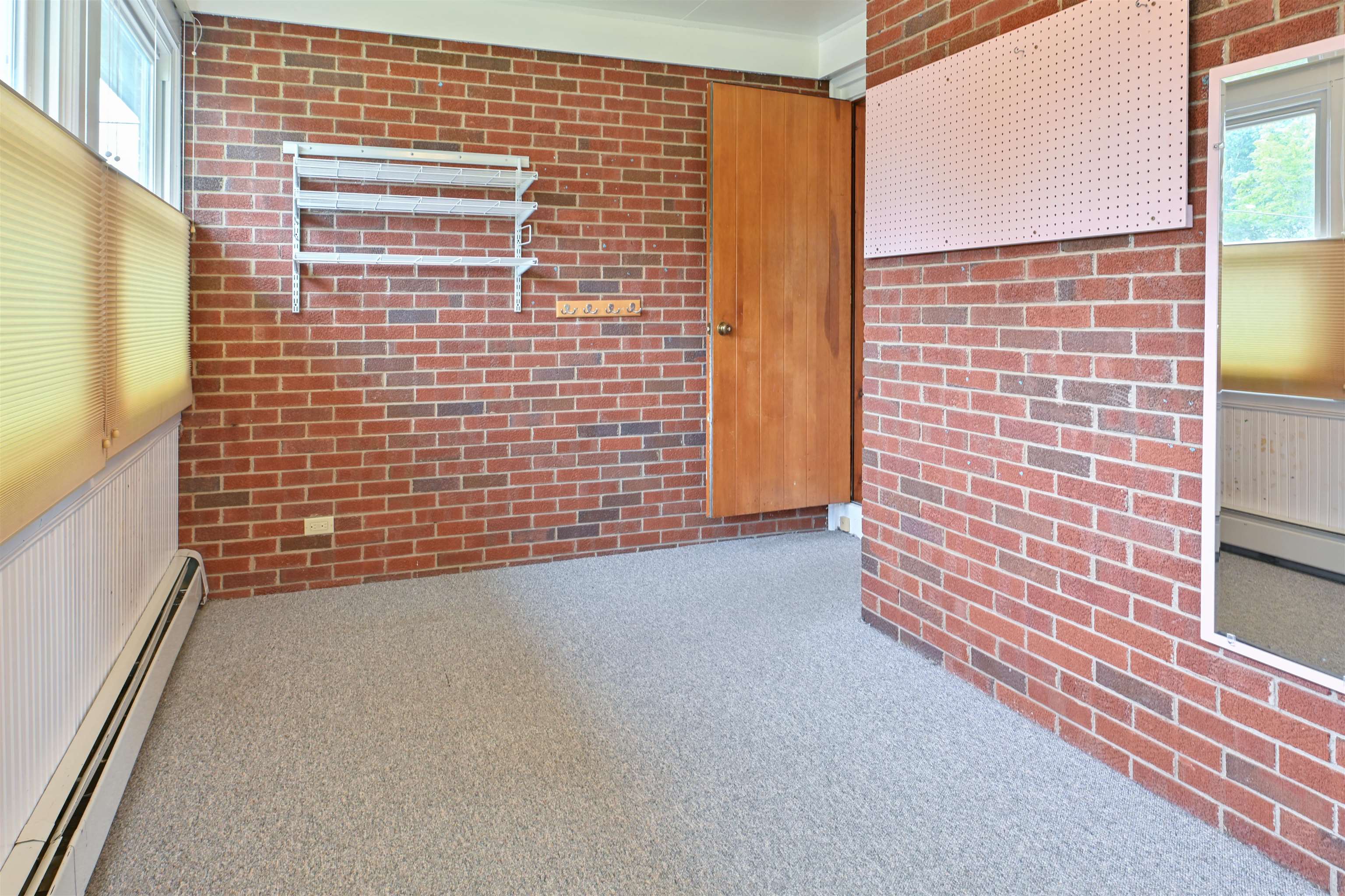 606 Ray Street Manchester, NH 03104 - Photo 20 of 60 Gallery Image 20