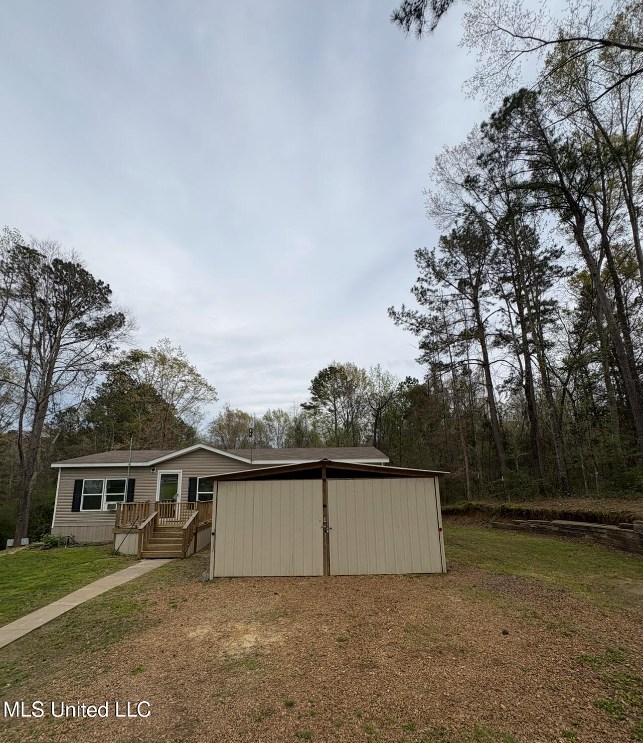 120 McAlpin Road Florence, MS 39073 - Photo 2 of 21 IMG_0279