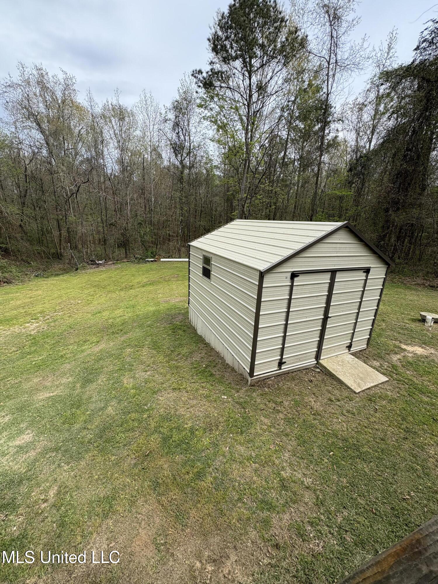 120 McAlpin Road Florence, MS 39073 - Photo 6 of 21 IMG_0237