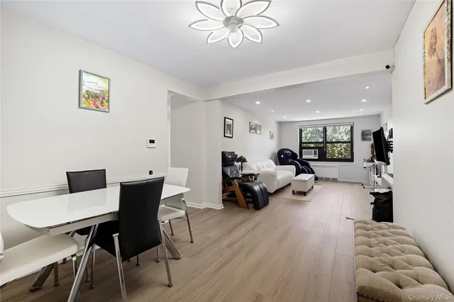 $289,000 | 73-62 Bell Boulevard, Unit 5L | Oakland Gardens