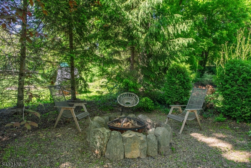 77 Hanover Road Mountain Lakes, NJ 07046 - Photo 32 of 36