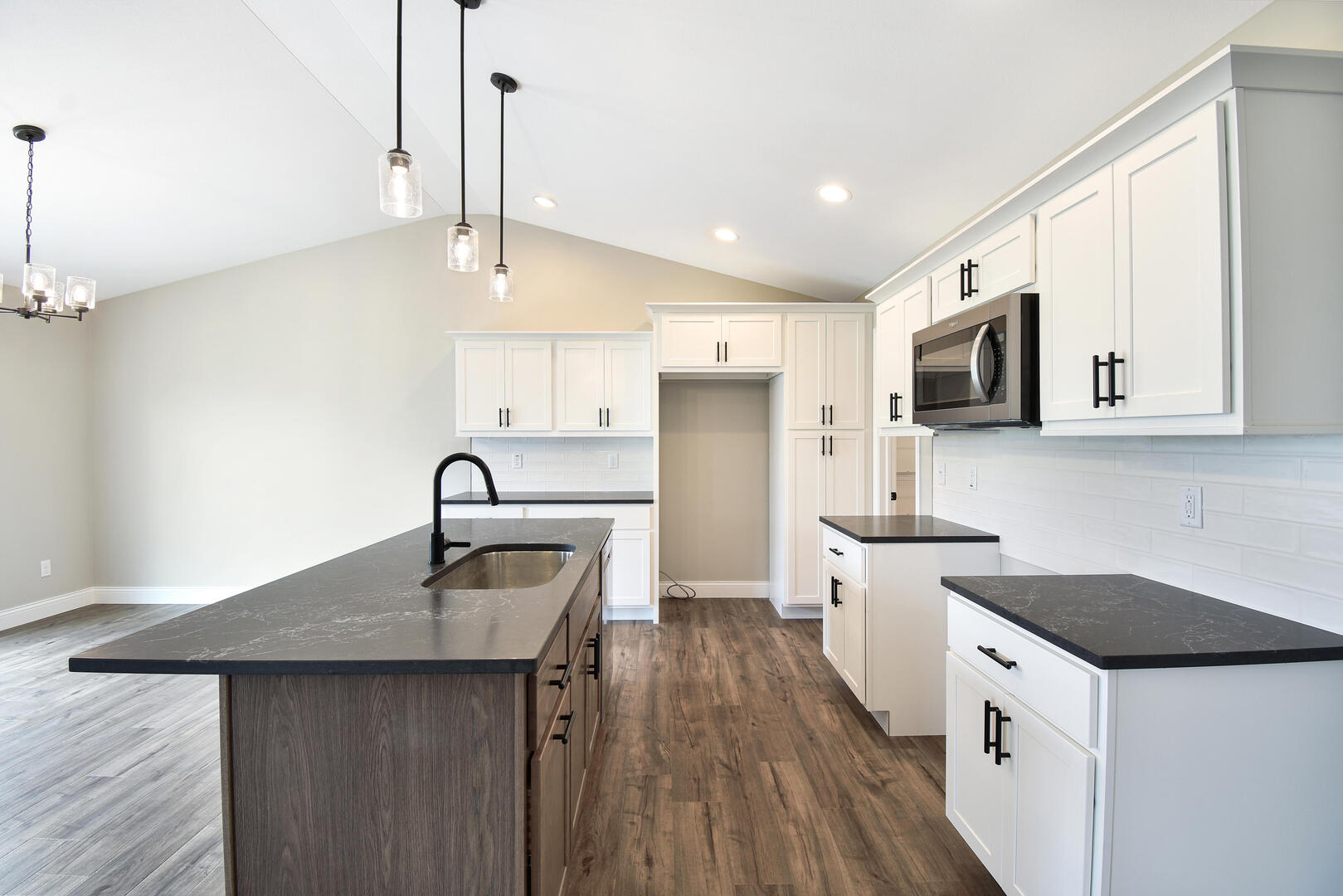 706 Cates Drive Mahomet, IL 61853 - Photo 11 of 22