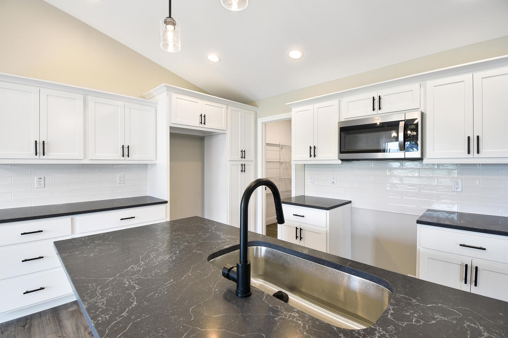 706 Cates Drive Mahomet, IL 61853 - Photo 12 of 22