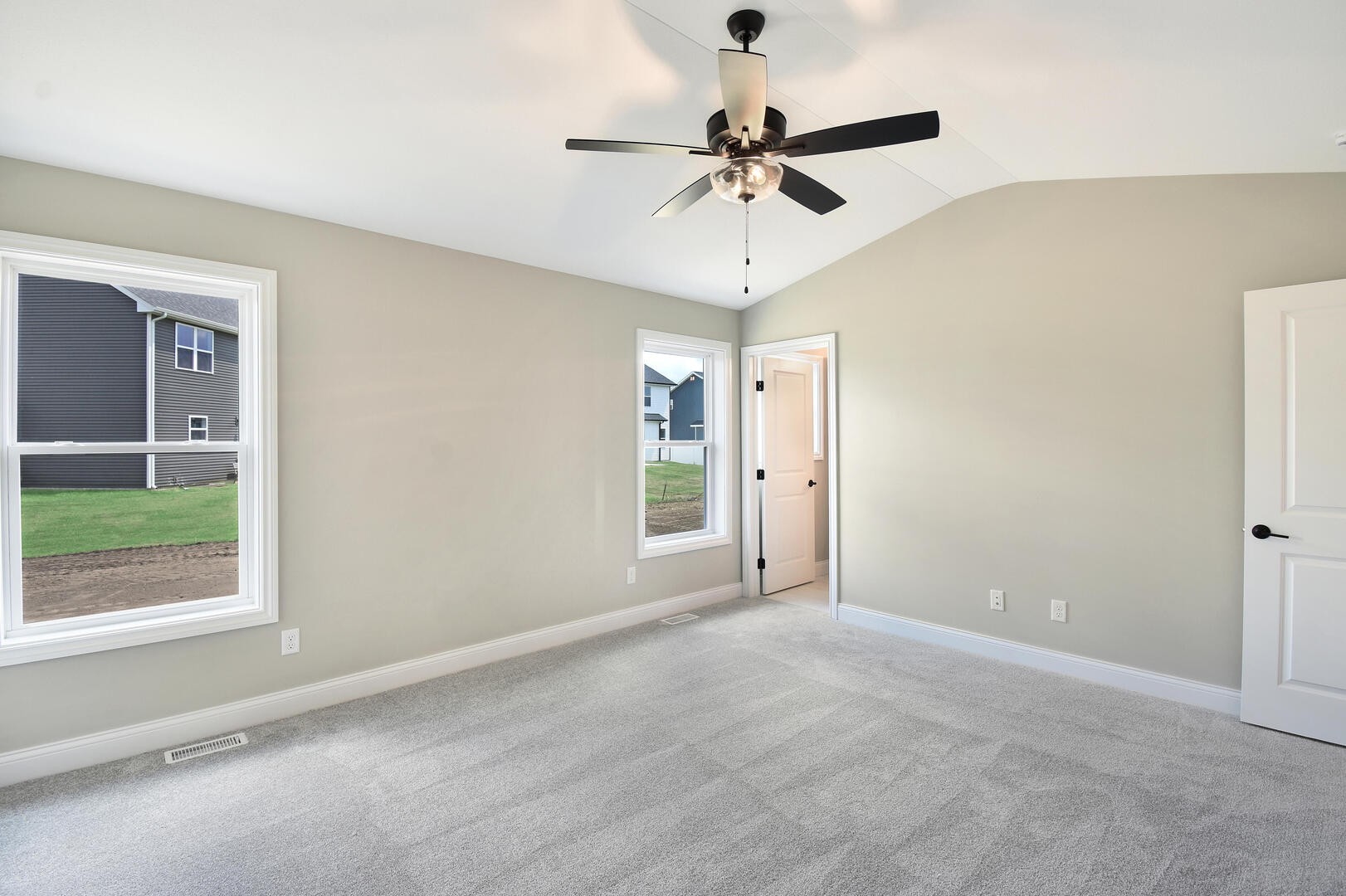 706 Cates Drive Mahomet, IL 61853 - Photo 2 of 22