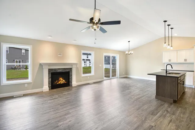 $401,185 | 706 Cates Drive, Mahomet, IL 61853