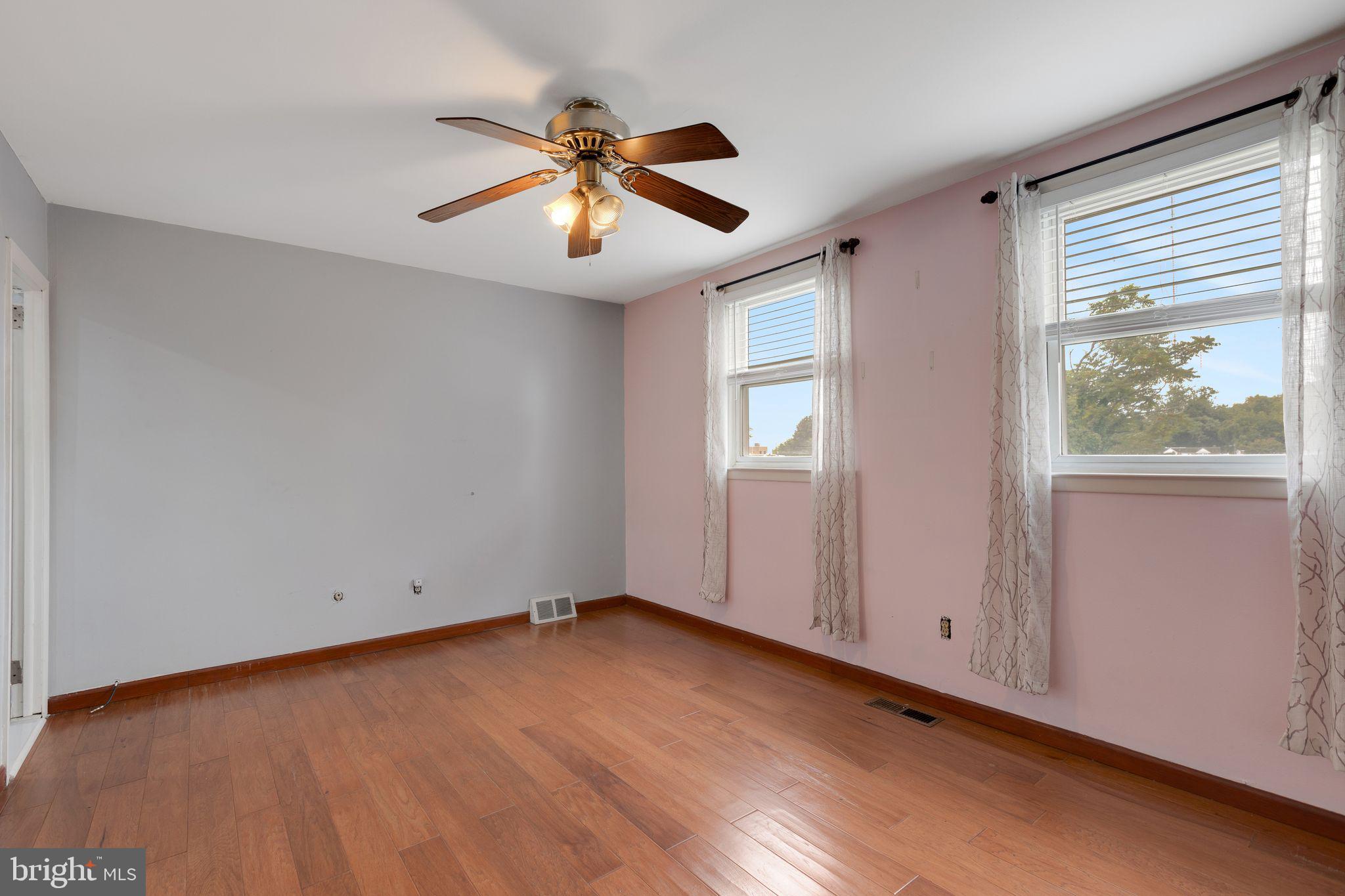 7456 Hill Road Philadelphia, PA 19128 - Photo 22 of 35 Main Bedroom
