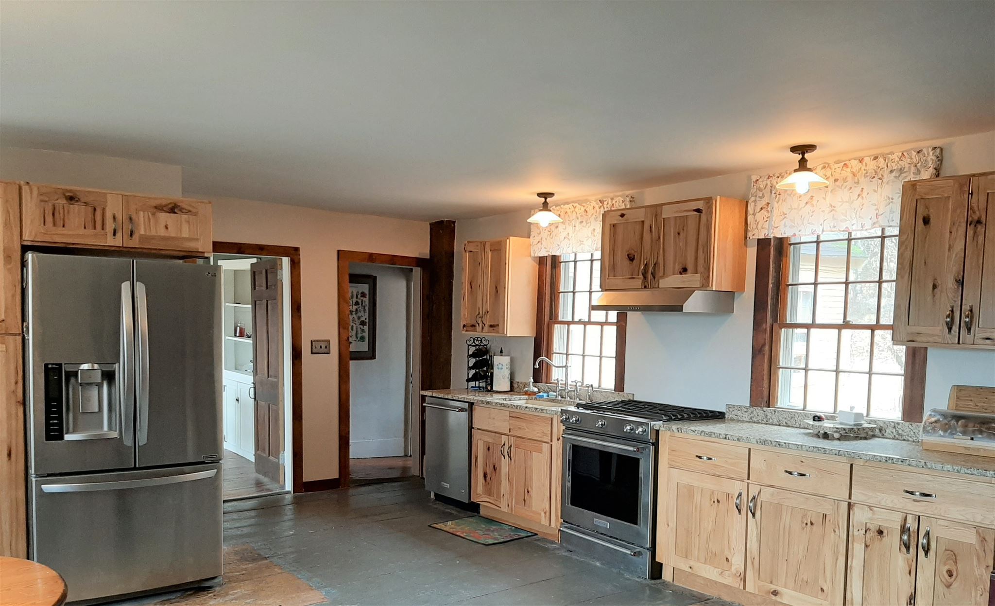 36 Winnepocket Road Webster, NH 03303 - Photo 2 of 28 Gallery Image 2