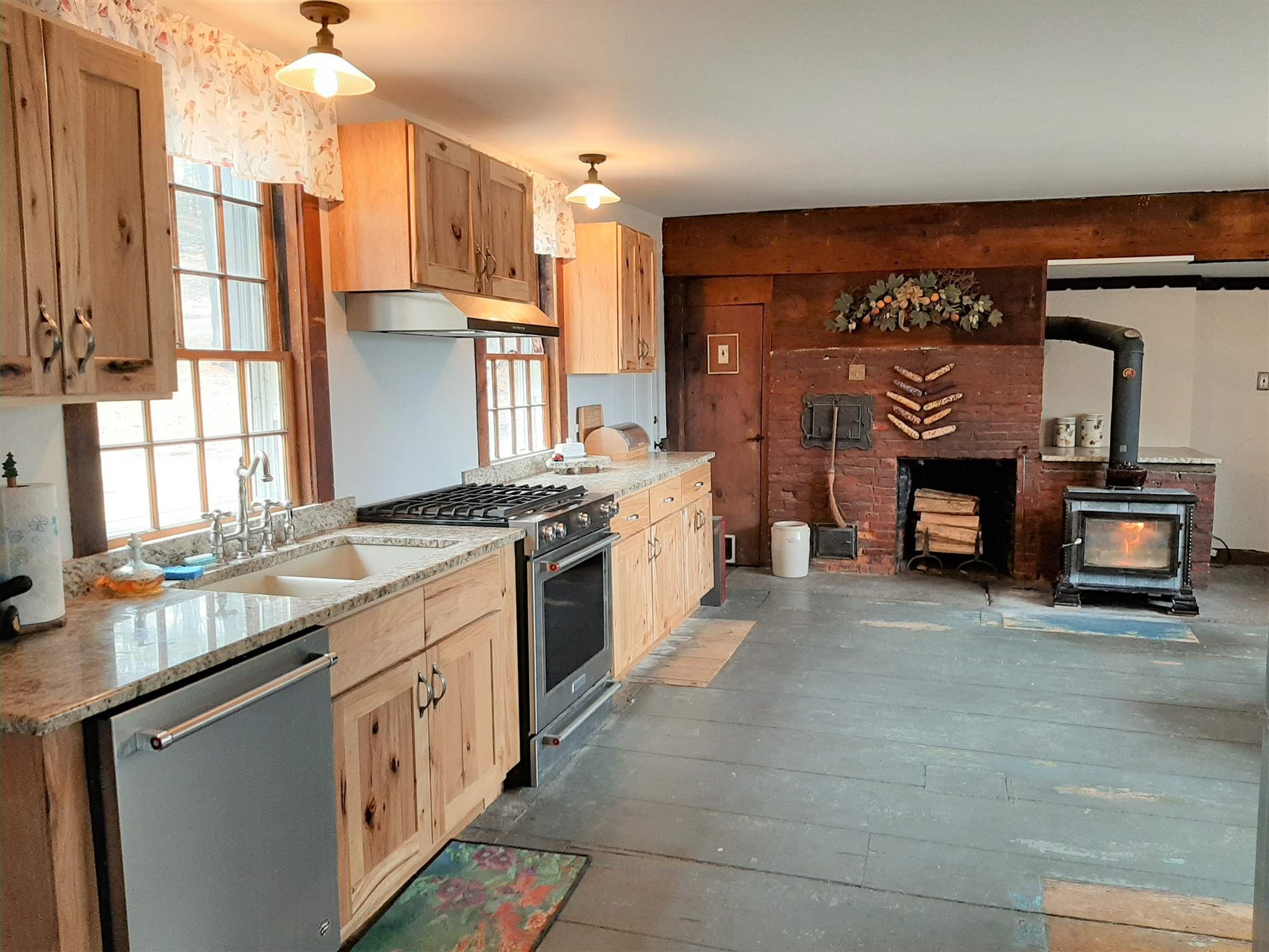 36 Winnepocket Road Webster, NH 03303 - Photo 3 of 28 Gallery Image 3