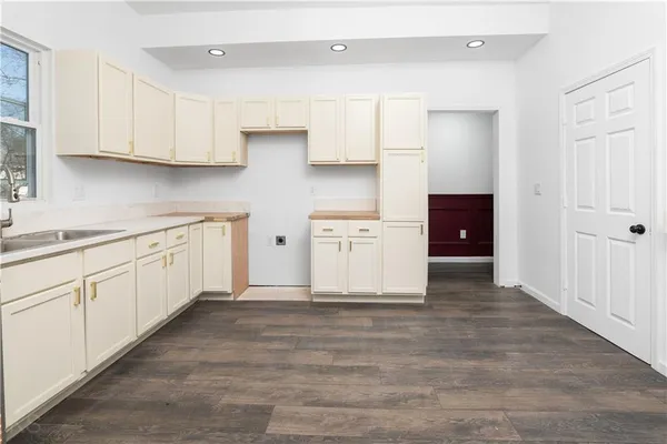 $375,000 | 903 South Grand Avenue, Sedalia, MO 65301