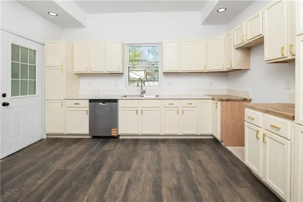 $375,000 | 903 South Grand Avenue, Sedalia, MO 65301