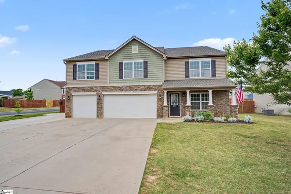 $435,000 | 416 Saddleback Trail, Duncan, SC 29334