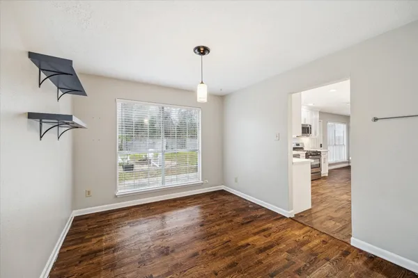 $2,000 | 3315 Kings Mountain Drive, Kingwood, TX 77345