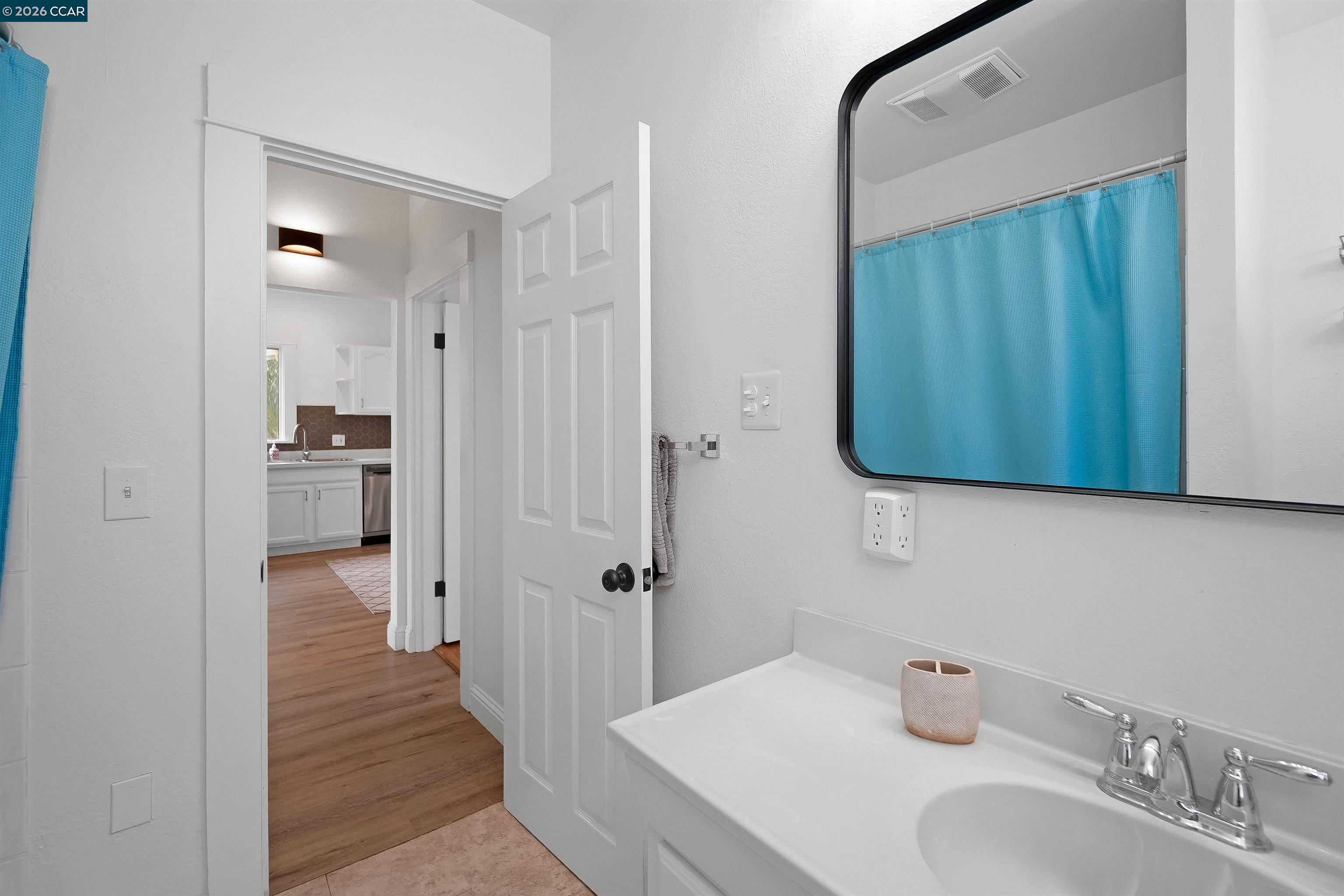 2011 Rosedale Avenue Oakland, CA 94601 - Photo 25 of 37