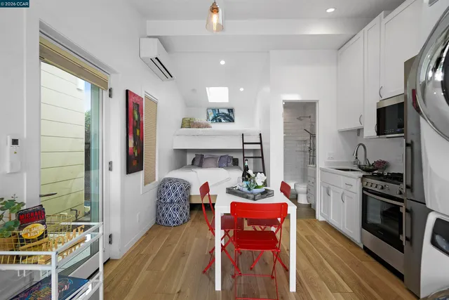 $759,000 | 2011 Rosedale Avenue, Oakland, CA 94601