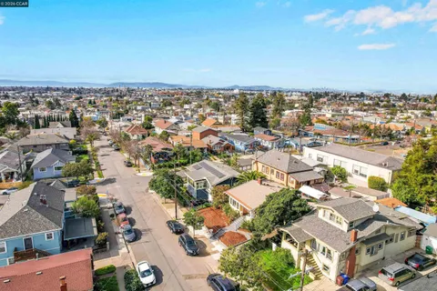 $759,000 | 2011 Rosedale Avenue, Oakland, CA 94601