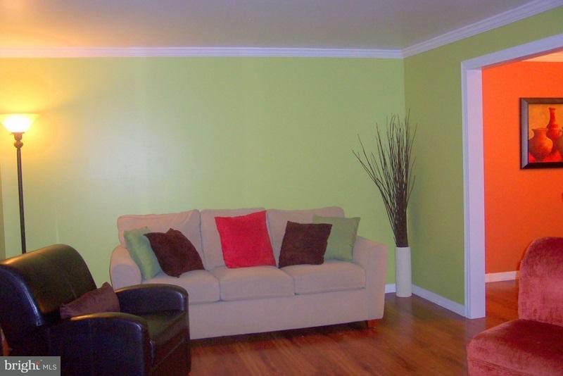 889 Hornig Road Lancaster, PA 17601 - Photo 2 of 15 Gallery Image 2