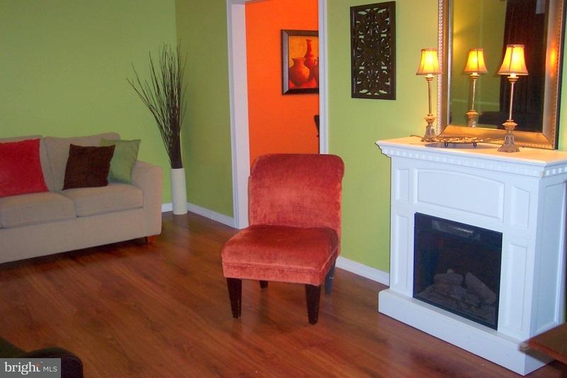 889 Hornig Road Lancaster, PA 17601 - Photo 3 of 15 Gallery Image 3