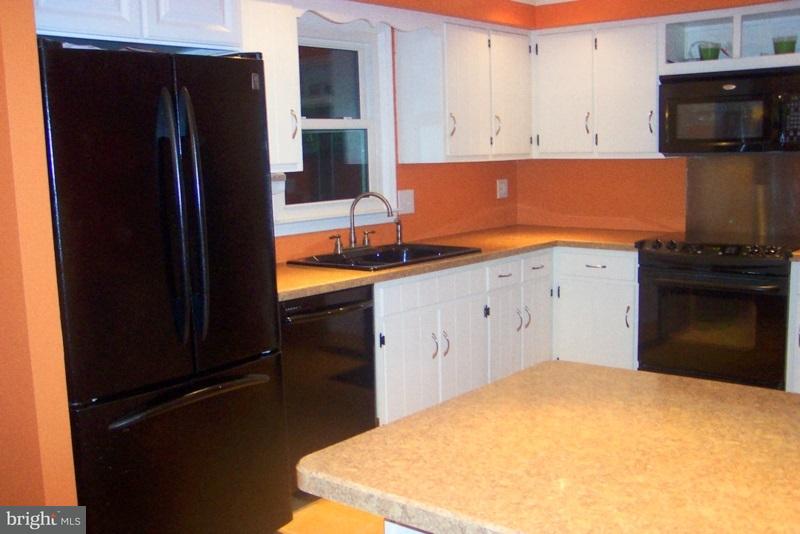 889 Hornig Road Lancaster, PA 17601 - Photo 8 of 15 Gallery Image 8