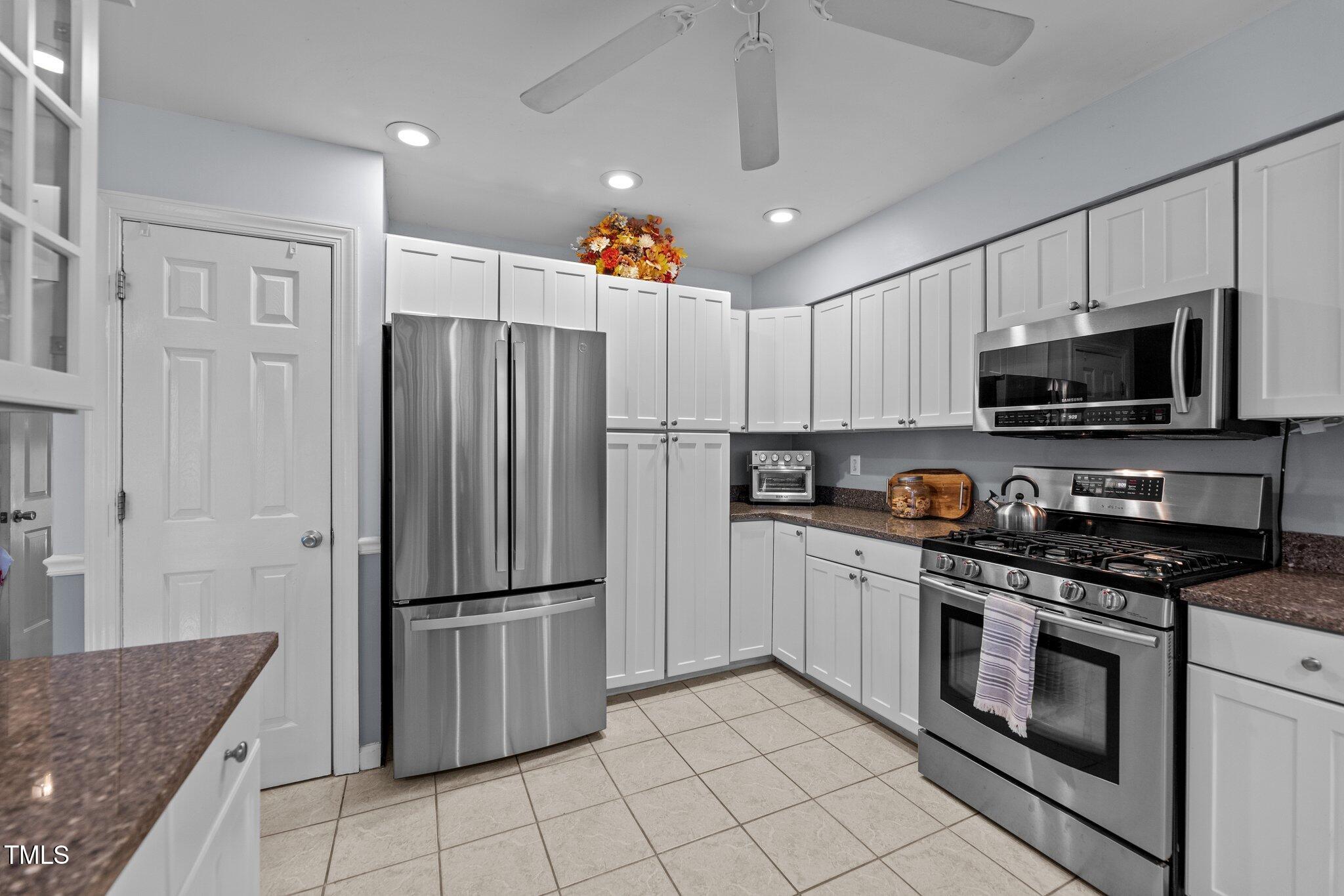 106 Windlass Way Aurora, NC 27806 - Photo 12 of 52 30-web-or-mls-_S0A9951