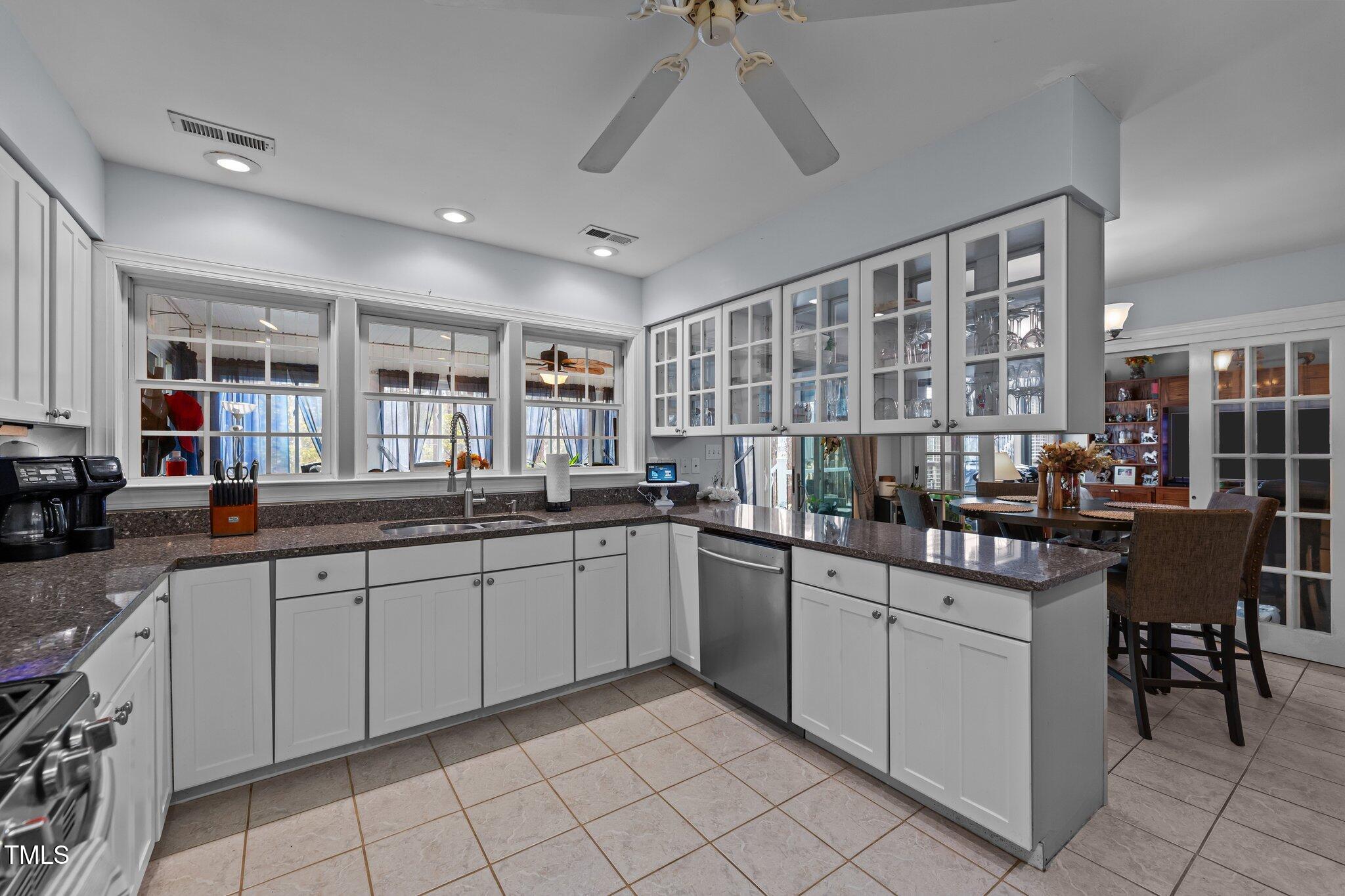 106 Windlass Way Aurora, NC 27806 - Photo 10 of 52 27-web-or-mls-_S0A9942