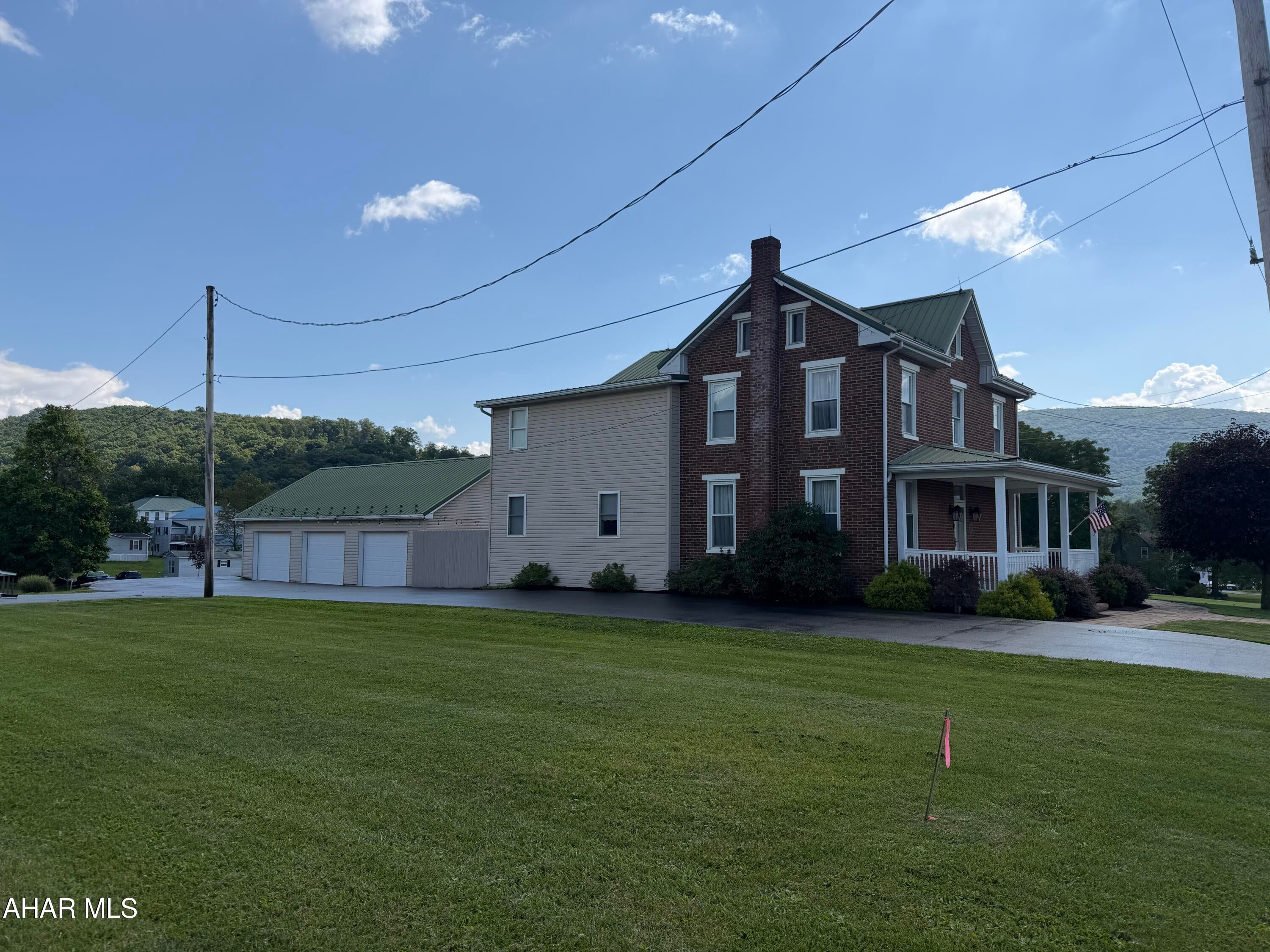 144 Short Cut Road Osterburg, PA 16667 - Photo 3 of 46 Gallery Image 3