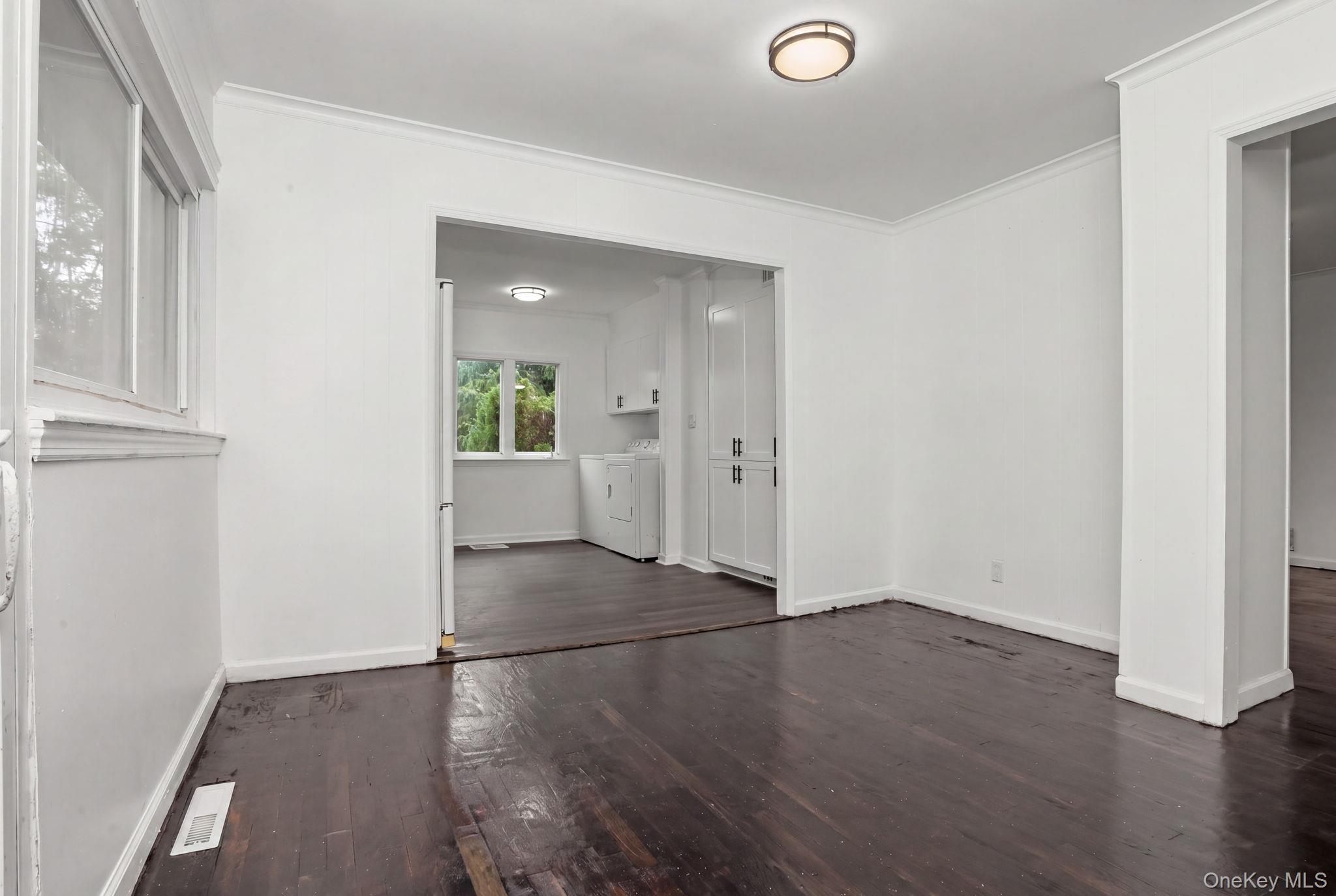 376 County Center Road White Plains, NY 10603 - Photo 15 of 40