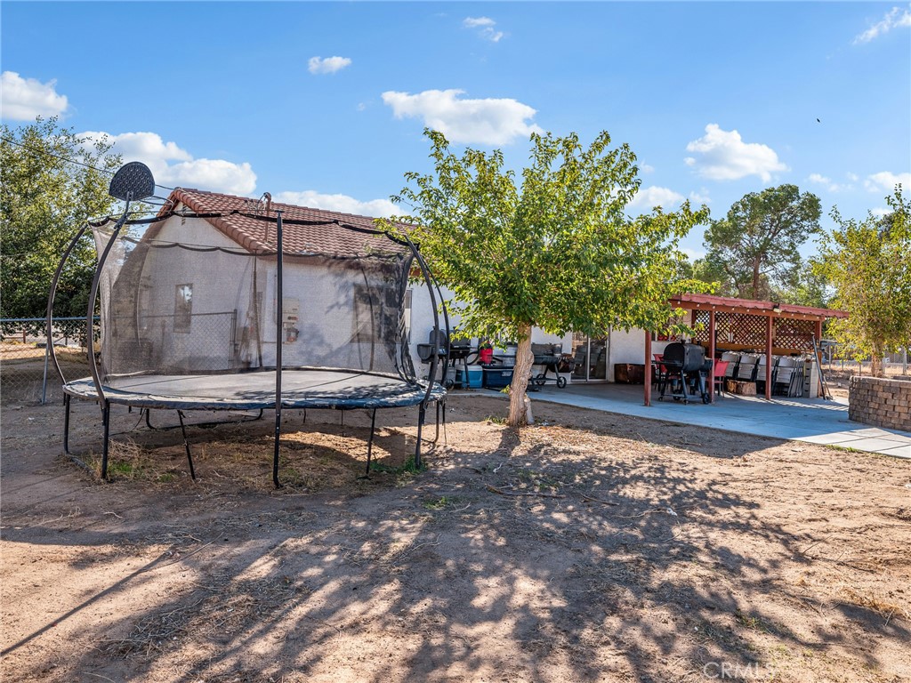 14798 Dos Palmas Road Victorville, CA 92392 - Photo 44 of 55