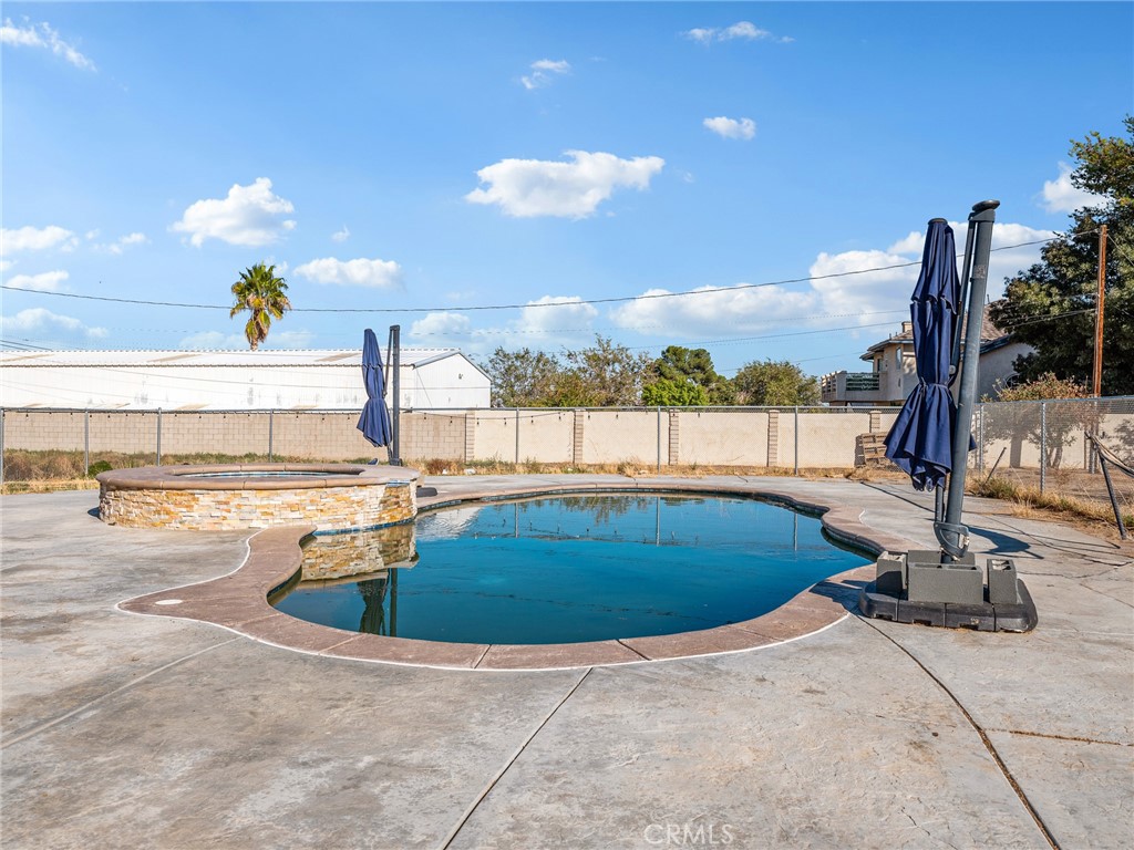 14798 Dos Palmas Road Victorville, CA 92392 - Photo 45 of 55